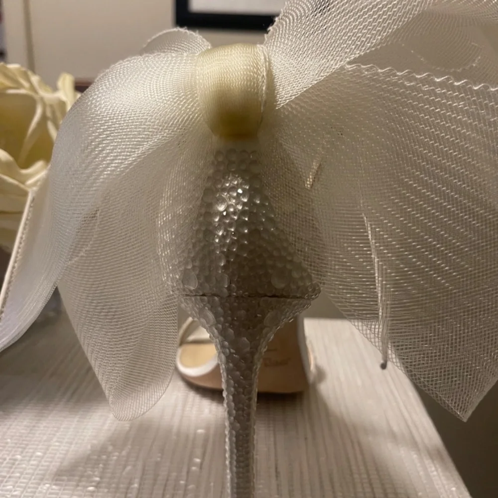 Jimmy Choo Aveline 100m Pumps with Tulle Detail - Picture 2 of 11